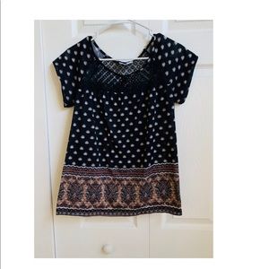 Aztec Print Shirt with lace🌼